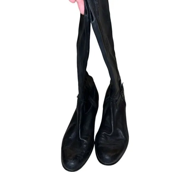 Cold water Creek black leather boots with rounded toes and low heel size 7.5