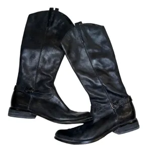 Cold water Creek black leather boots with rounded toes and low heel size 7.5