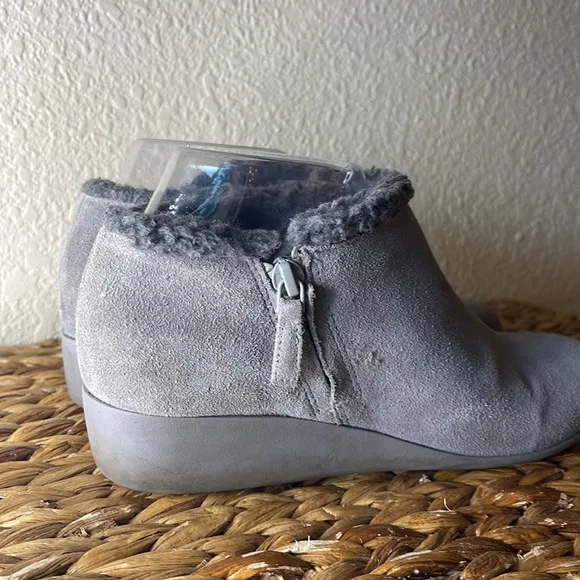 COLE HAAN | WATERPROOF SUEDE | LOW WEDGE SHOES