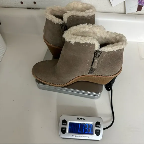 Cole Haan Womens Bootie Ankle Boots Wedge Zip Suede Leather Sherpa Sz6 N…
