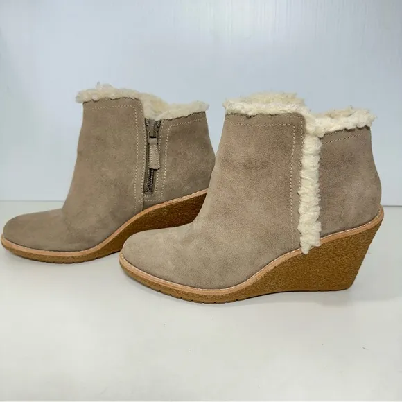 Cole Haan Womens Bootie Ankle Boots Wedge Zip Suede Leather Sherpa Sz6 N…