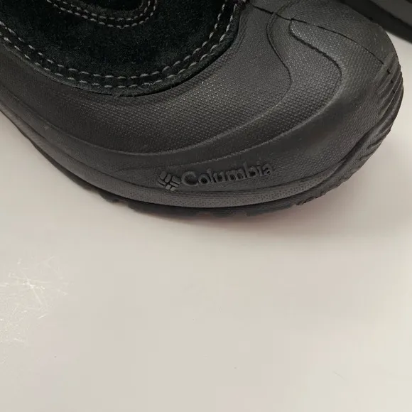 COLUMBIA Mens Black Suede water resistant Winter Boots size 6