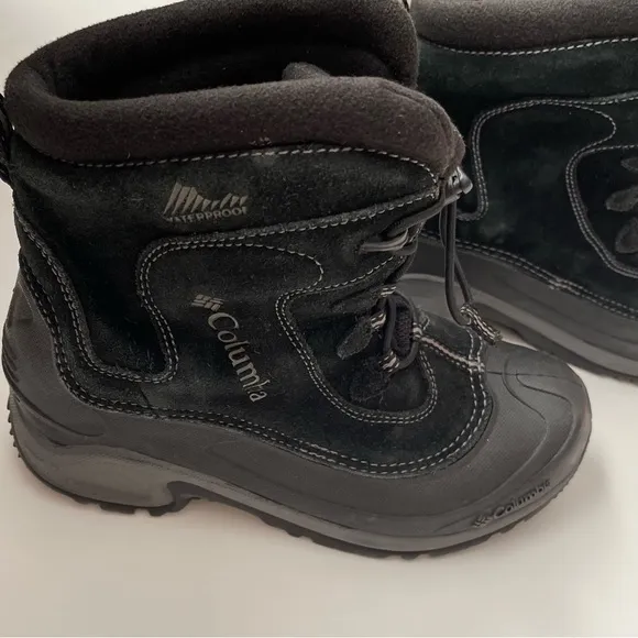 COLUMBIA Mens Black Suede water resistant Winter Boots size 6