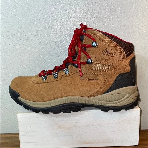 Columbia Newton’s Ridge Plus Amped Hiking Camping Boot Waterproof Sz 7 Lace Tie