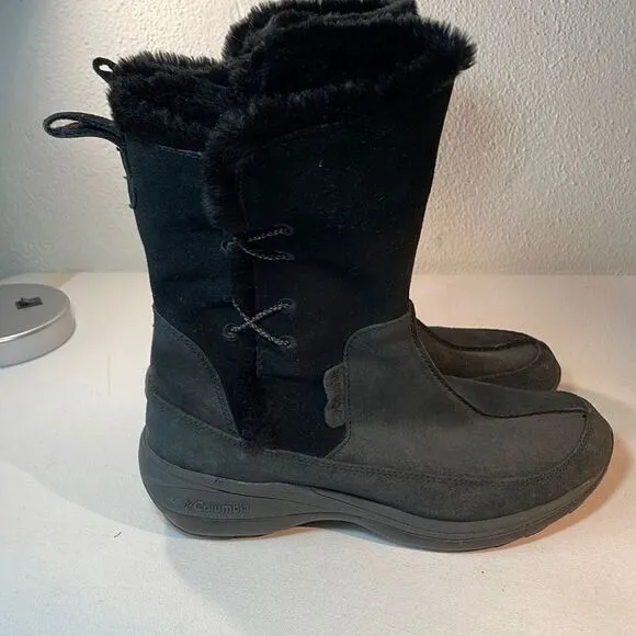 Columbia Delancey black suede boot size 10