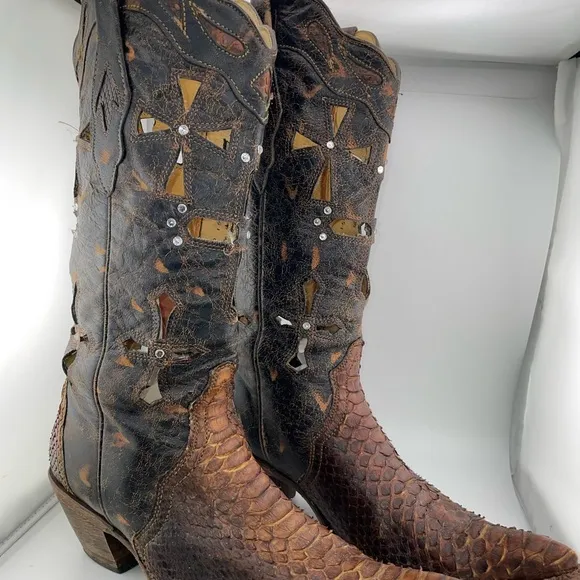Corral Musgo Python Snake Skin Leather Studded Cross Point Toe Boots Women 10M​