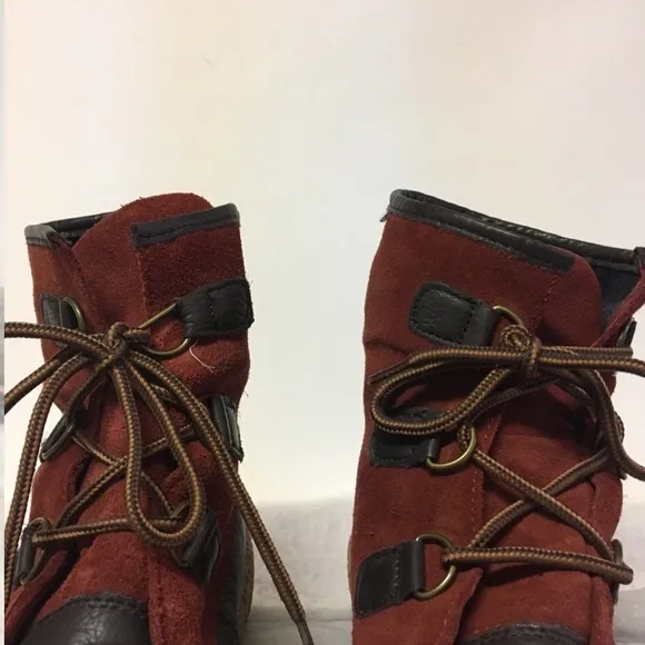 Cougar Cayuga Lace Up Ankle Insulated Winter Boots Thick Soles Sienna Red Size 9