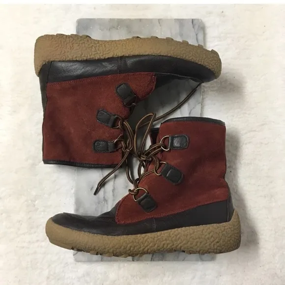 Cougar Cayuga Lace Up Ankle Insulated Winter Boots Thick Soles Sienna Red Size 9