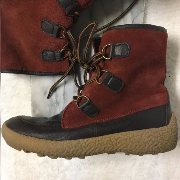 Cougar Cayuga Lace Up Ankle Insulated Winter Boots Thick Soles Sienna Red Size 9
