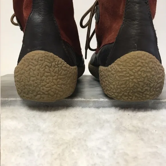 Cougar Cayuga Lace Up Ankle Insulated Winter Boots Thick Soles Sienna Red Size 9