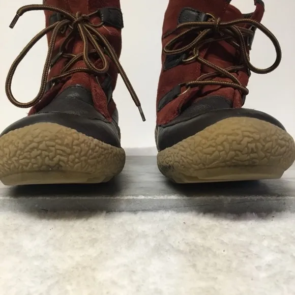 Cougar Cayuga Lace Up Ankle Insulated Winter Boots Thick Soles Sienna Red Size 9