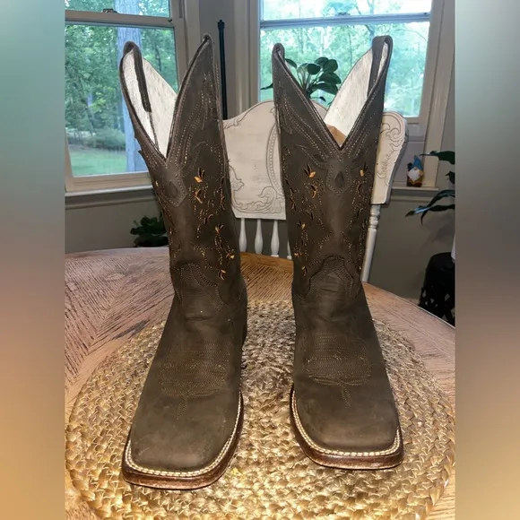 Cowboy Boots for Women 'The Red Rose of Texas size 7