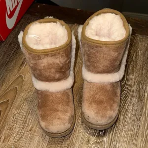Cozy Brown Shearling Boots