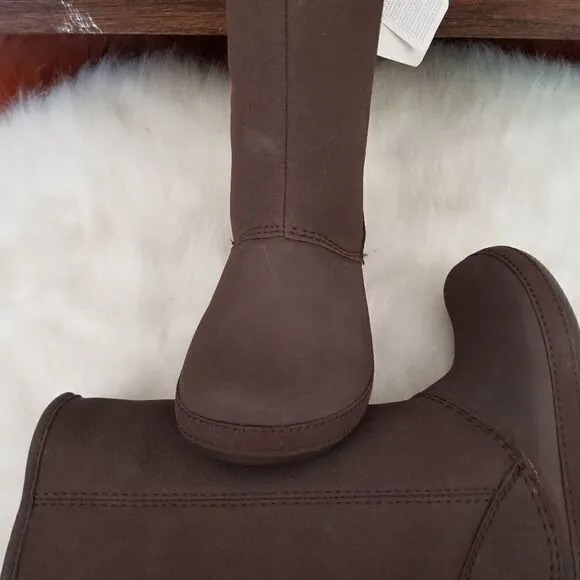 CROCS Berryessa Girls Suede Fur Lined Boots Brown Size 2