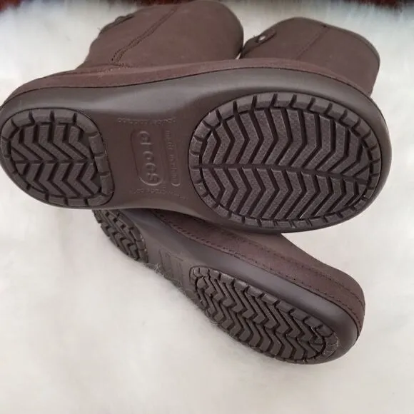 CROCS Berryessa Girls Suede Fur Lined Boots Brown Size 2