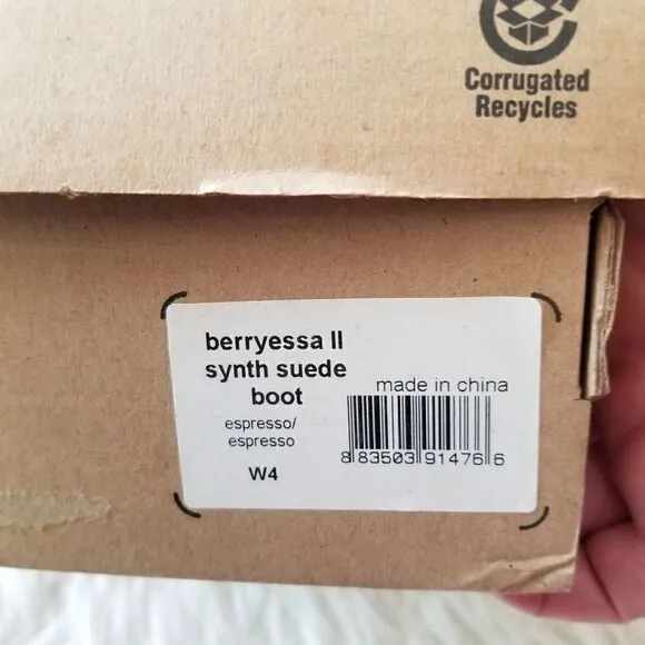 CROCS Berryessa Girls Suede Fur Lined Boots Brown Size 2