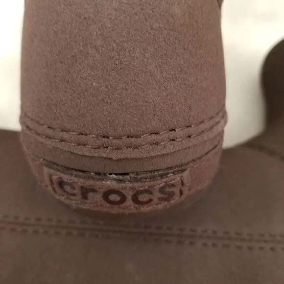 CROCS Berryessa Girls Suede Fur Lined Boots Brown Size 2
