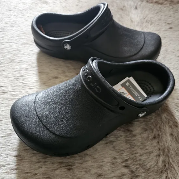 CROCS Bistro UNISEX Clogs Work Shoes In Black Women's Size 10 (Men 8) NEW
