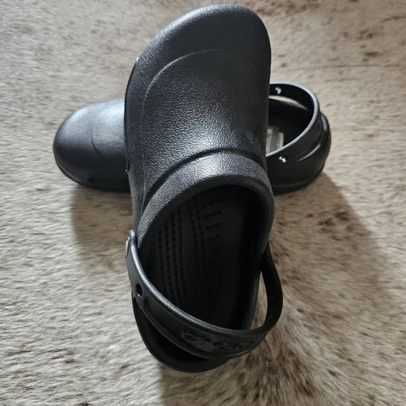 CROCS Bistro UNISEX Clogs Work Shoes In Black Women's Size 10 (Men 8) NEW