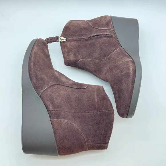 CROCS Leigh Wedge Booties Brown Synthetic Sued Side Zip Ankle Boots W10