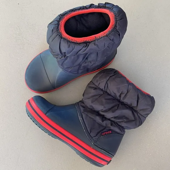 Crocs Winter Puff Boot Kids Size 12 Navy Blue &amp; Red