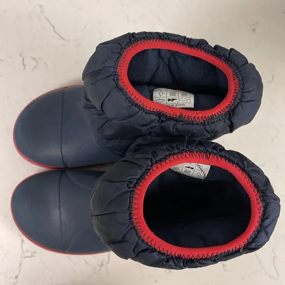 Crocs Winter Puff Boot Kids Size 12 Navy Blue &amp; Red