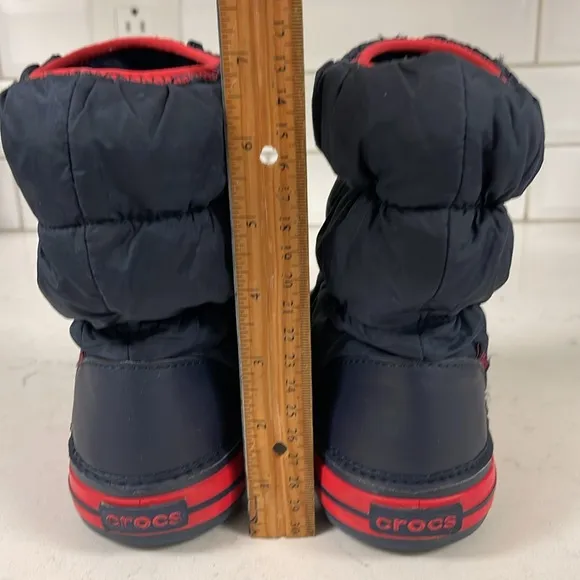 Crocs Winter Puff Boot Kids Size 12 Navy Blue &amp; Red