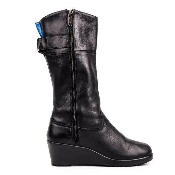 Crocs Women Leigh Black Leather Comfortable Buckle Knee Boots size 6.5