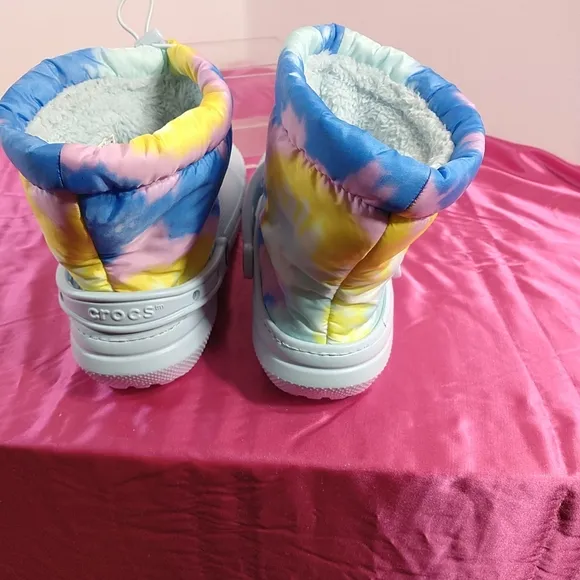 Crocs Women Size 10 Classic Lined Neo Puff Tie Dye Winter Boots EXCELLENT 207328