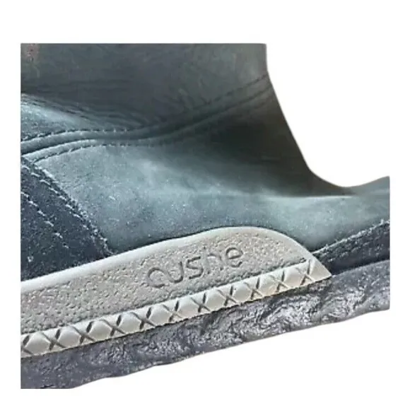 Cushe Cabin Fever WP UW00533 Snow Boots Women's 11 Black Leather Faux Fur Shoes