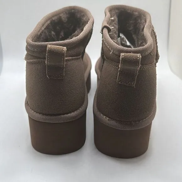 CUSHIONAIRE Women's Genuine Suede pull on platform boot  Memory Foam 8.5 TAUPE