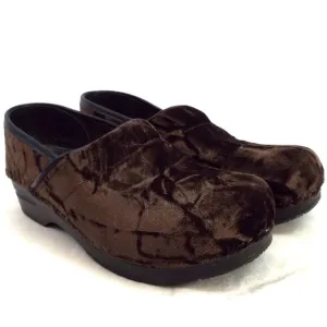 Dansko Brown Crushed Velvet Slip-on Clog Shoe Size 9.5 - 10 (40 EU)