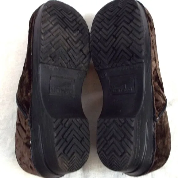 Dansko Brown Crushed Velvet Slip-on Clog Shoe Size 9.5 - 10 (40 EU)