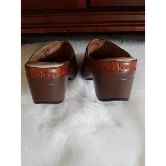 DANSKO Women's Size 7 Cognac Leather Clogs EUC