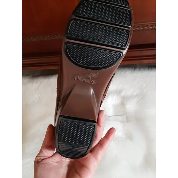 DANSKO Women's Size 7 Cognac Leather Clogs EUC