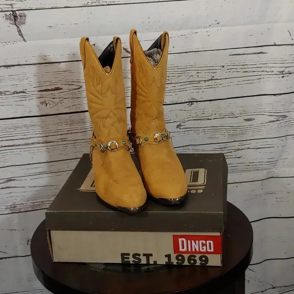 Dingo cowboy boots