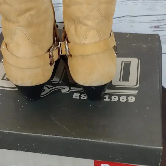 Dingo cowboy boots