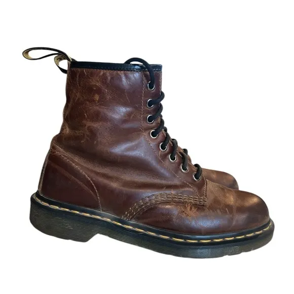 Doc Dr. Martens Air Wair 1460 Boot Brown Leather 22828 Men's 7 Women 9 vintage