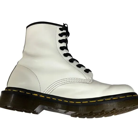 Doc Martens Combat Boots Women SZ EU 38 US 7 White 8 Eye Leather Made in Vietnam