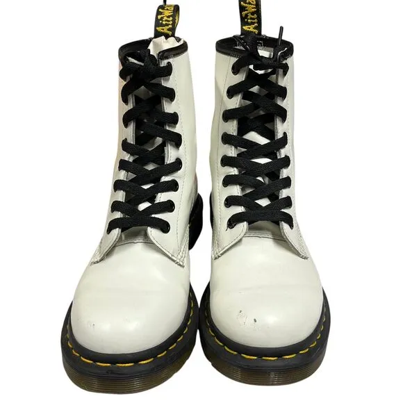 Doc Martens Combat Boots Women SZ EU 38 US 7 White 8 Eye Leather Made in Vietnam