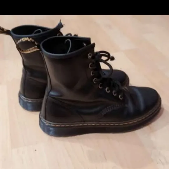 Doc Martin Zavala Black boots