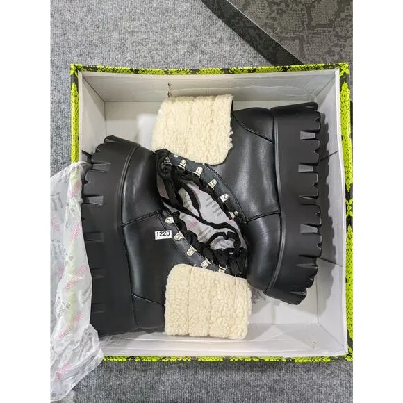Dolls Kill Cape Robbin Size 7 Chunky Platform Ankle Boots Faux Fur Leather Black