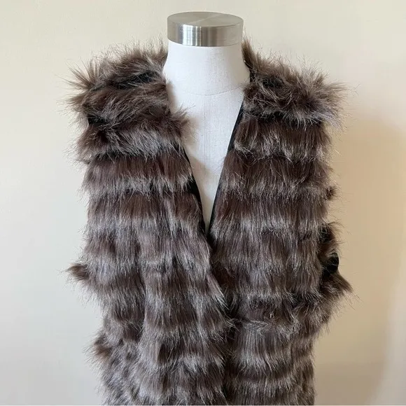 Donna Salyers' Fabulous-Furs Faux Fur Stand Collar Hook Front Vest Size XL Brown