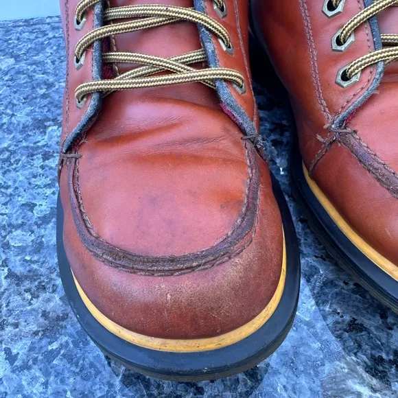Dr Doc Martens Weston Lace Up Boot Men’s 7/ Women US 8 Flannel Lined Plaid.