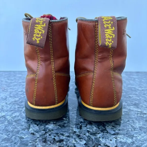 Dr Doc Martens Weston Lace Up Boot Men’s 7/ Women US 8 Flannel Lined Plaid.