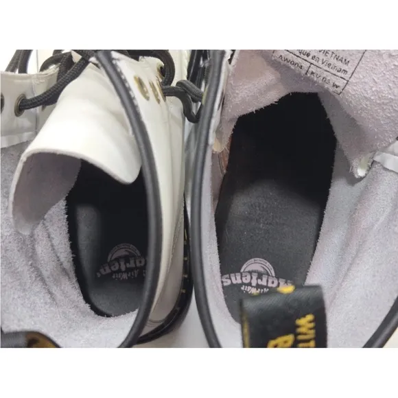 Dr. Doc Martens Zavala Combat Boots White Leather Lace Up Size 10 Mens/ Women 11