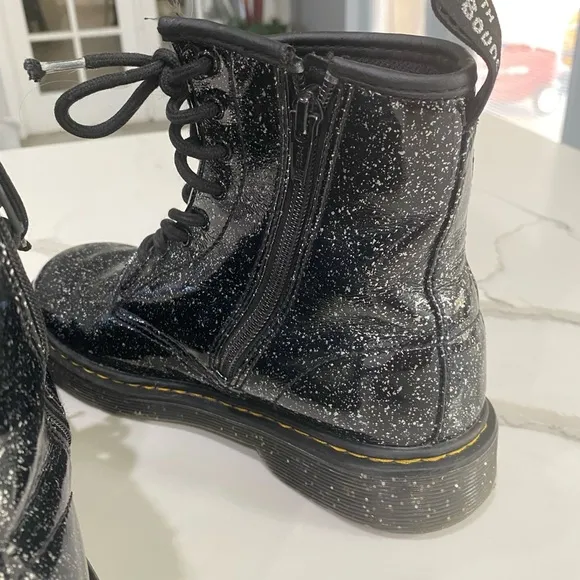 Dr Martens 1460 Black Cosmic lace up whit zipper Size 5 M women’s 6