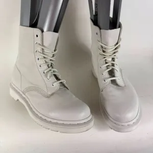 Dr. Martens 1460 Pascal Mono Chelsea Boots Women 9 White Leather Lace Up Pull On