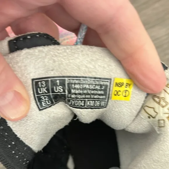 Dr. Martens 1460 Pascal T‎ Kids Rainbow Glitter Boots