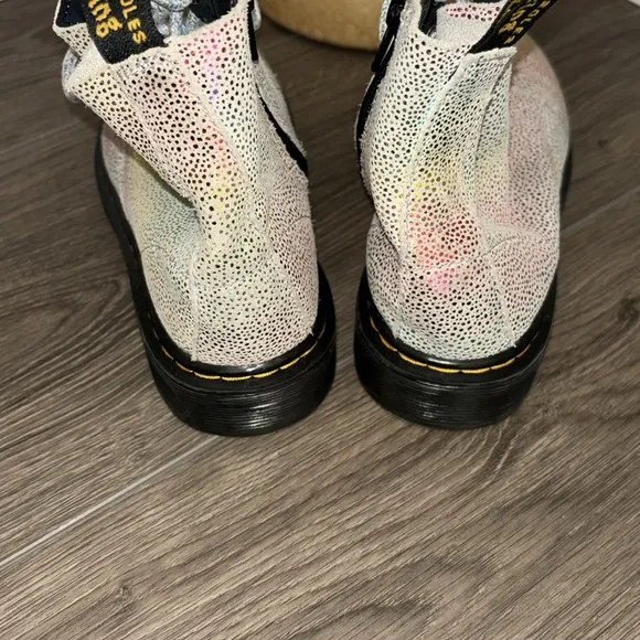 Dr. Martens 1460 Pascal T‎ Kids Rainbow Glitter Boots